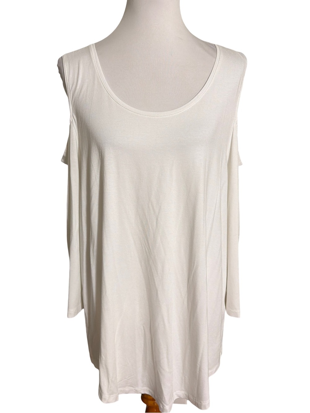 JM Collection White Cold Shoulder Scoop Neck Top